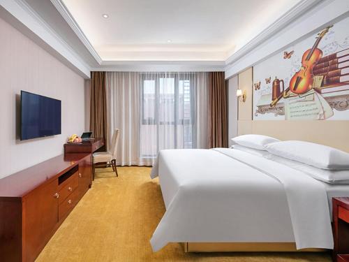 Yuhang District Hotel | Family-Friendly 4-Star Vienna Hotel in Hangzhou Linping