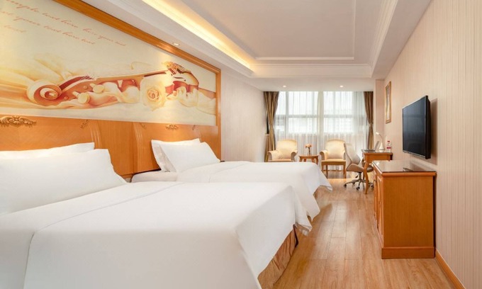 Bao'an Hotel | Convenient Vienna Hotel Near Fuyong Subway Station