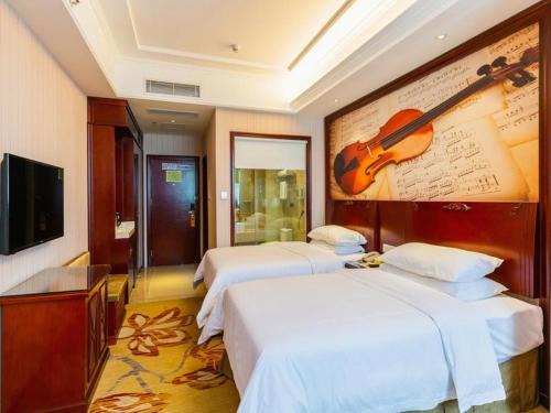 Longhua District Hotel | Family-Friendly Stay at Vienna Hotel Shenzhen Guanlan