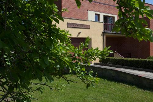 Roja House | Pet-Friendly Retreat at Viesu māja Vanaturs - Rated 9.7/10