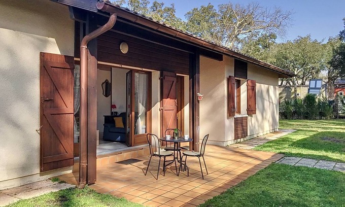 Vieux-Boucau-les-Bains House | Cozy Retreat in Vieux Boucau, Steps from the Tranquil Lake