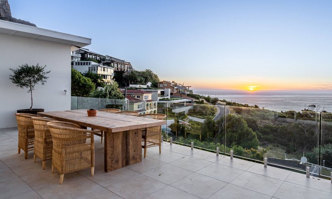 Camps Bay House | View 16 | Serinity Skyline Penthouse | 3 Bedroom