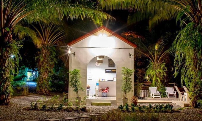 Tha Ta Kieb Hotel | Relax at View Dao Jandhra with Pool and Family Amenities