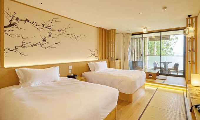 Oishi Hotel | Scenic Triple Room with Mt Fuji Views - Family Friendly Stay