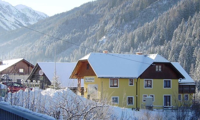 Grosssoelk Cottage | Mountain Views Await at Pension Langbrucker - Pet Friendly