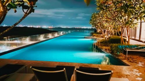 George Town Apartment | Stunning Oceanfront Views of Georgetown in a 4-Star Retreat