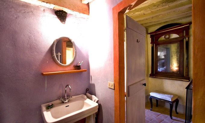 Cetona House | Scenic Retreat at View on the Valley Hotel