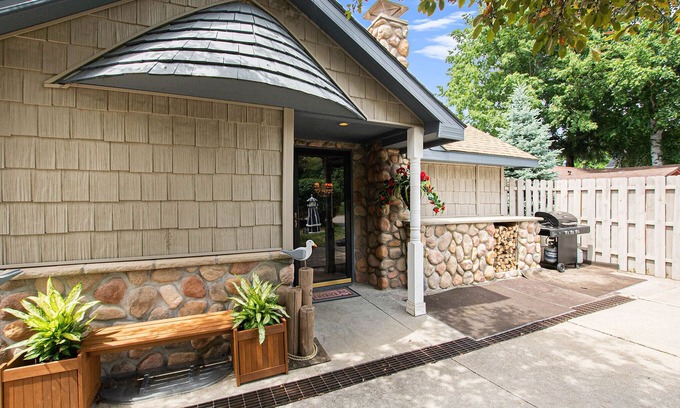 Ludington Cottage | Lakefront Retreat with Pool & Breathtaking Views Await