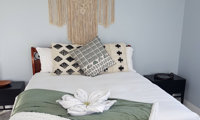 Cape Jaffa House | Views at the Marina