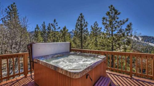 Upper Moonridge House | Experience Scenic Views at Wolf Lodge with Hot Tub & Sauna