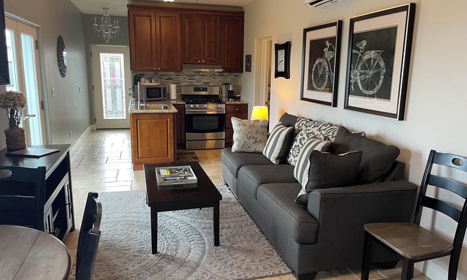 Del Cerro House | Exceptional 2-Bedroom Oceanfront House with Pool & Spa