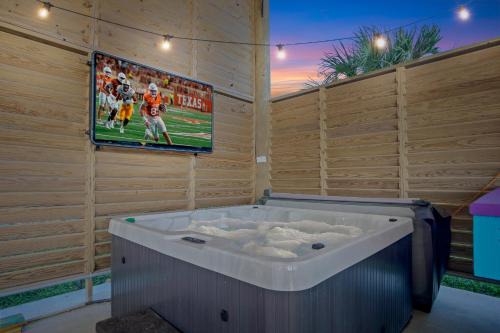 Port Bolivar House | Family-Friendly Oceanside Retreat with Private Beach Access