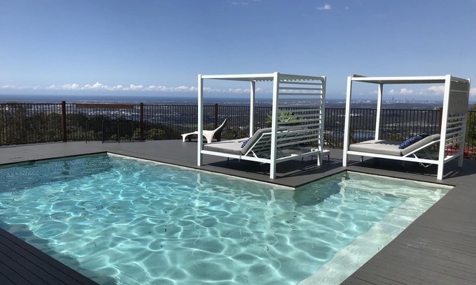 Wongawallan House | Scenic Retreat: Stradbroke to Tweed Heads Ocean Views