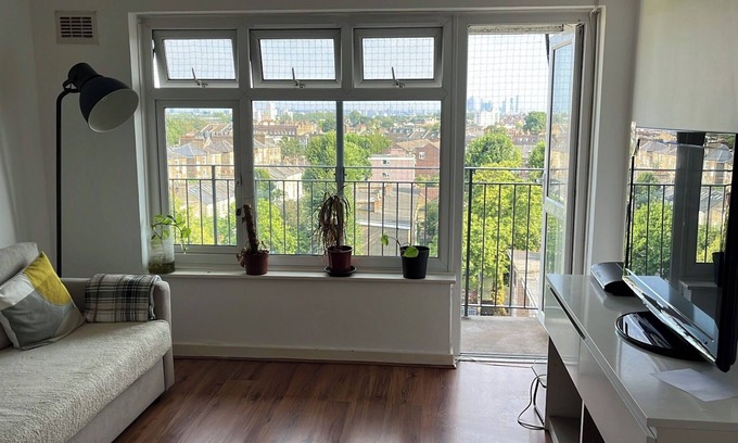 Stoke Newington Apartment | Views from the 8th