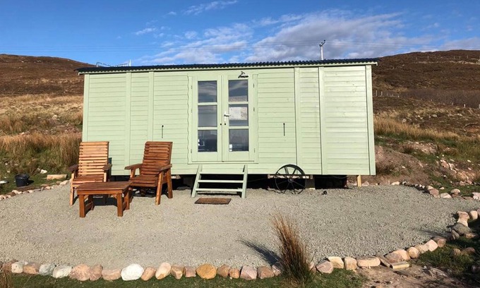The Hebrides Ski Chalet | Breathtaking Views of Rona, Raasay & Skye Await You