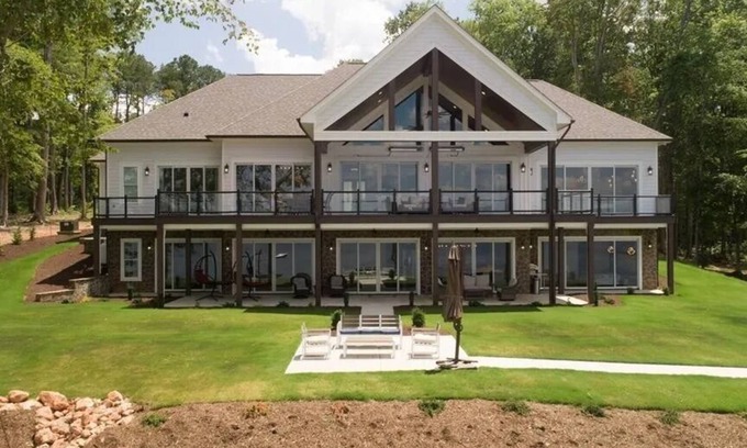 Wise House | Experience Viewtopia: LKG's Rustic Palace with Lake Views