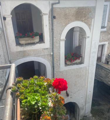 Morano Calabro Bed & Breakfast | Vigna Della Signora: Highly Rated with Pool and Hot Tub