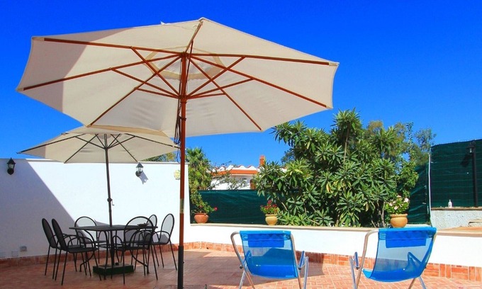 Capaci Villa | Tranquil Villa Near the Sea with Ocean View and Spa
