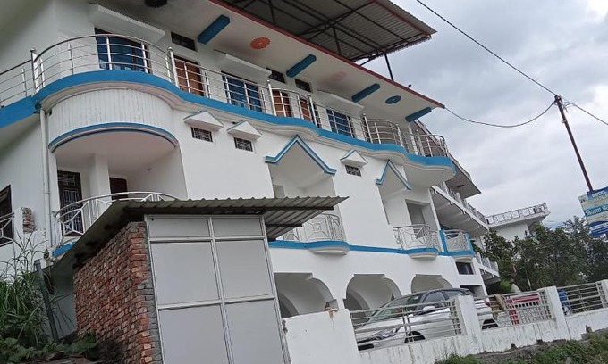 Guptkashi House | Family-Friendly Vijaya Palace by StayApart Awaits You