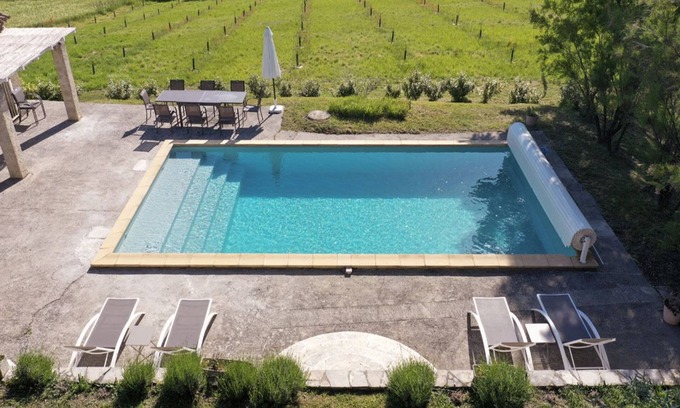 Saint-Michel-l'Observatoire Villa | Spacious Villa for 10 with Private Pool and Garden Oasis