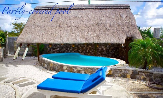 Grand Gaube Villa | Villa with swimming pool and jacuzzi, large veranda, gazebo and outdoor bar