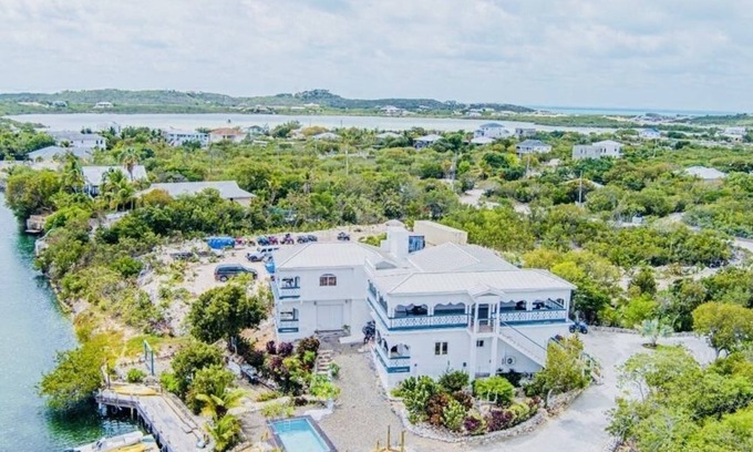 Discovery Bay Apartment | Experience Villa Serenity: Tranquility Suite with Ocean Views