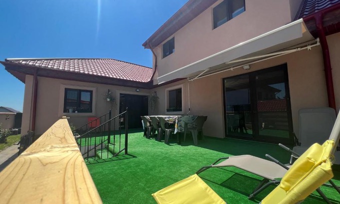Navodari House | Vila Alemary: Guest Rated 10/10, Pet & Child Friendly
