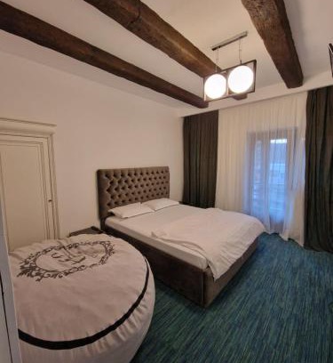 Predeal Cabin | Vila Carolyne: Pet-Friendly Retreat with Perfect Reviews