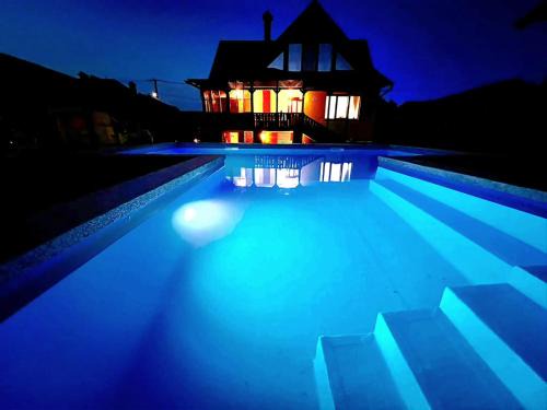 Saliste Villa | Experience VILA COCA: Oceanfront Retreat with Pool & Views