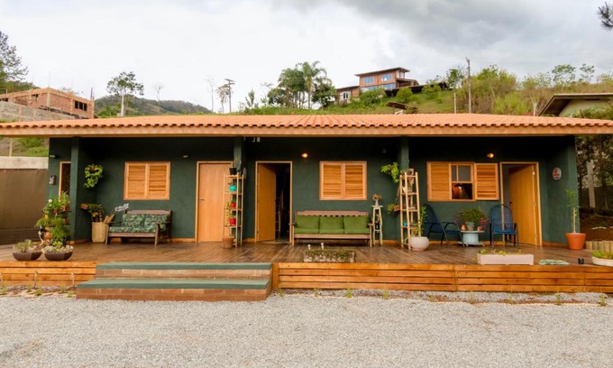 Sao Bento do Sapucai Ski Chalet | Vila do Lago: Guest Rated 9.4, Pet-Friendly Retreat