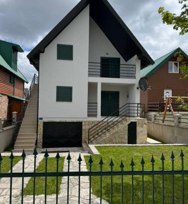 Zabljak Villa | Guest Rated 10/10: Vila Dunja Durmitor Awaits You