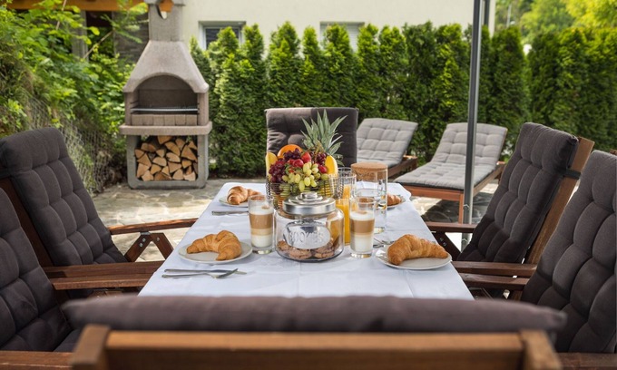 Bled House | Vila Grad Bled: Bikes, Sauna & Hot Tub Await You