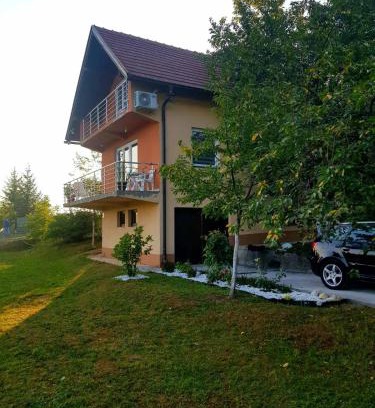 Novi Grad Sarajevo House | Vila Haris: Family-Friendly Retreat with Pool & High Ratings