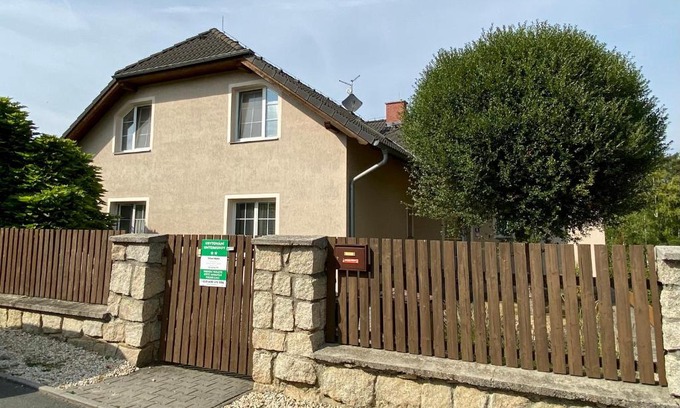 Frantiskovy Lazne House | Discover Vila Heda: Family-Friendly & Pet Welcome Retreat