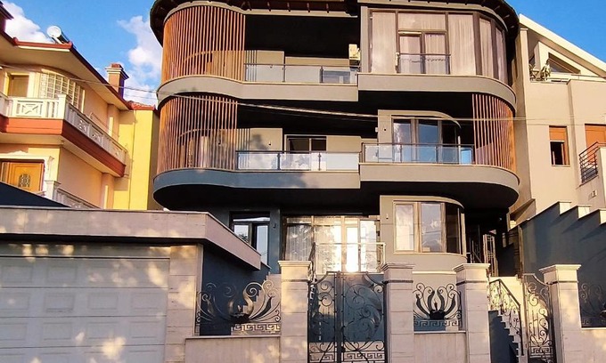 Korce House | Pet-Friendly Vila Kace: 4-Star Hotel with Hot Tub & Breakfast