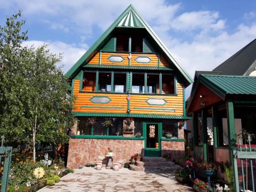 Zabljak House | Guest Rated 9.8: Vila Krismark with Pet-Friendly Amenities