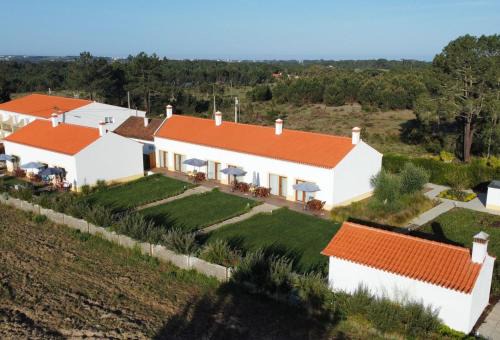 Azia House | Vila Lira: Family-Friendly Getaway with Great Amenities