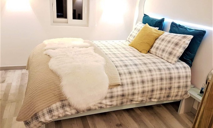 Costa de Caparica House | Discover Vila Maria Loft Apartment: Pool, Spa & Breakfast
