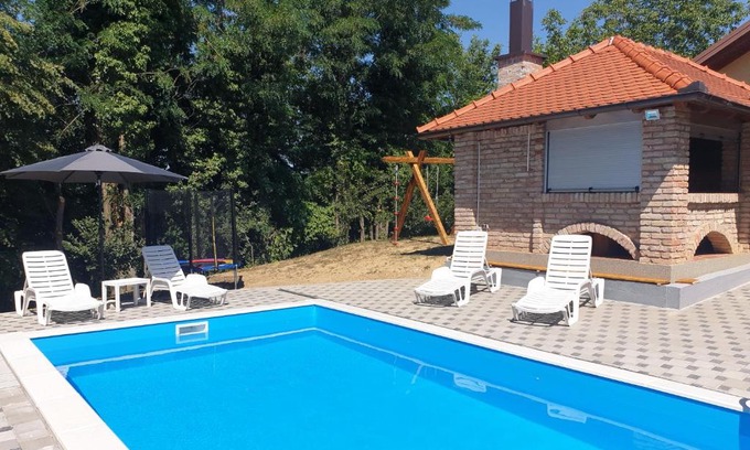 Sveti Ivan Zelina Villa | Vila Max: Family-Friendly Retreat with Pool and Hot Tub