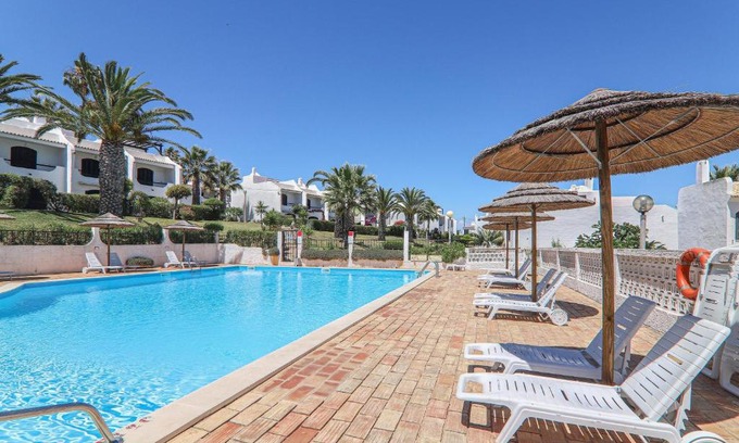 Alporchinhos Villa | Vila Mourisca