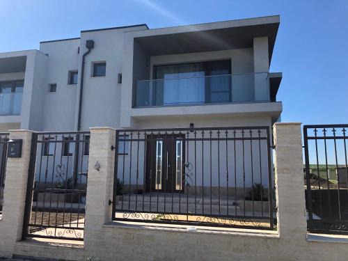 Eforie Villa | Experience Vila Mud Lake Techirghiol: 10/10 Guest Rated Stay