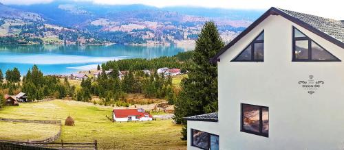 Bistrita Bargaului House | Vila Ozon 90: Guest Rated Perfect with Family-Friendly Amenities