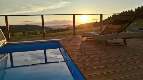 Predni Vyton House | Discover Vila Pasečná - Lipno: 4-Star Oceanfront Retreat