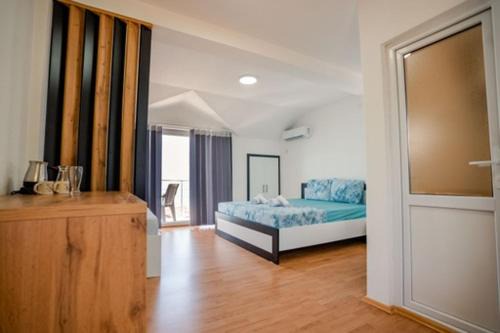 Elshani Apartment | Exceptional VILA PUPA: Family-Friendly Getaway in Elešec