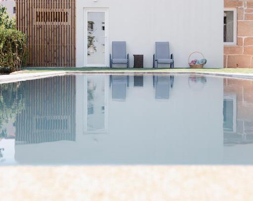 Vila Real Villa | Vila Real House: Oceanfront Retreat with Pool & Restaurant