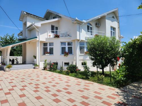 Alba Iulia House | Family-Friendly Vila Reghina - Guest Rated 10/10