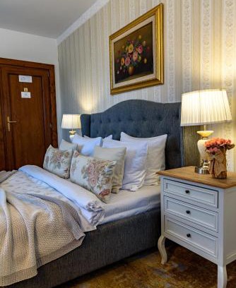 Deva House | Discover Vila SaraDa Boutique: 4-Star Stay with Hot Tub