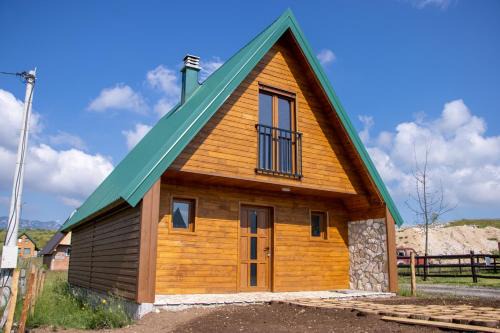 Tepacko Polje House | Vila Selena: Family-Friendly Retreat with 9.5/10 Rating