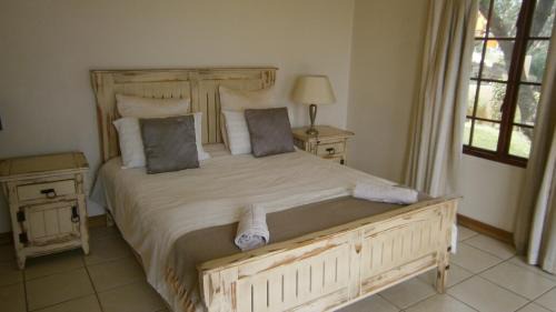 Gueima House | Vila Sol - Pet-Friendly Retreat with Ocean Views