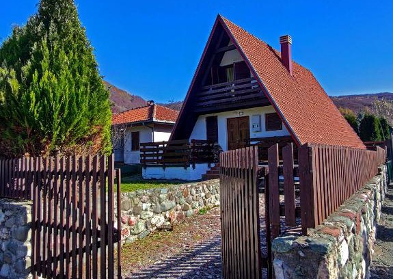 Kolasin Villa | Family-Friendly Stay at Vila Sreća in Kolašin – Rated 10/10